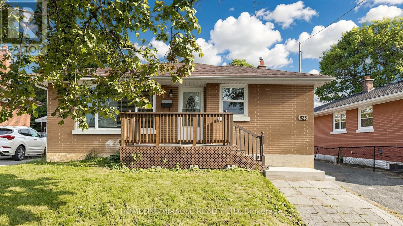 623 Olive Avenue, Oshawa, Ontario  L1H 2R8 - Photo 4 - E13687022