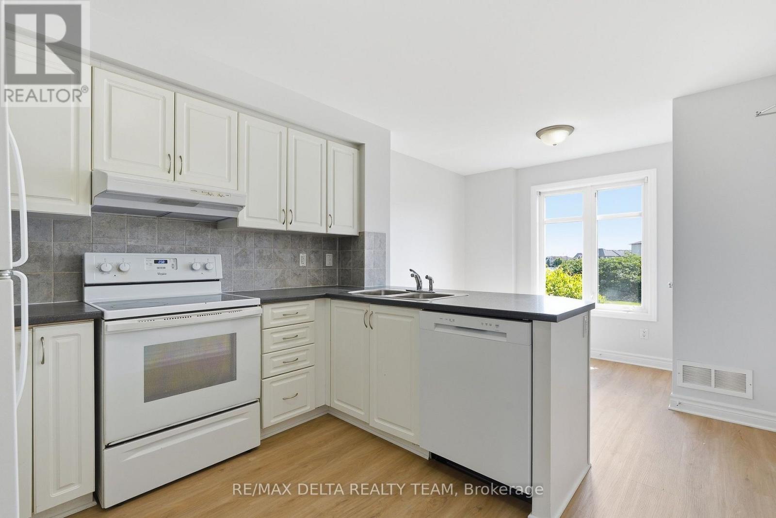 121 - 2333 Esprit Drive, Ottawa, Ontario  K4A 0T4 - Photo 6 - X13547964