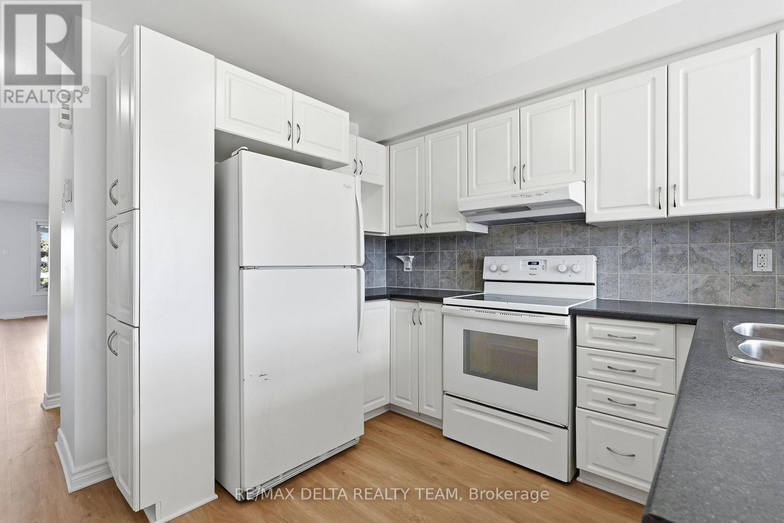 121 - 2333 Esprit Drive, Ottawa, Ontario  K4A 0T4 - Photo 8 - X13547964