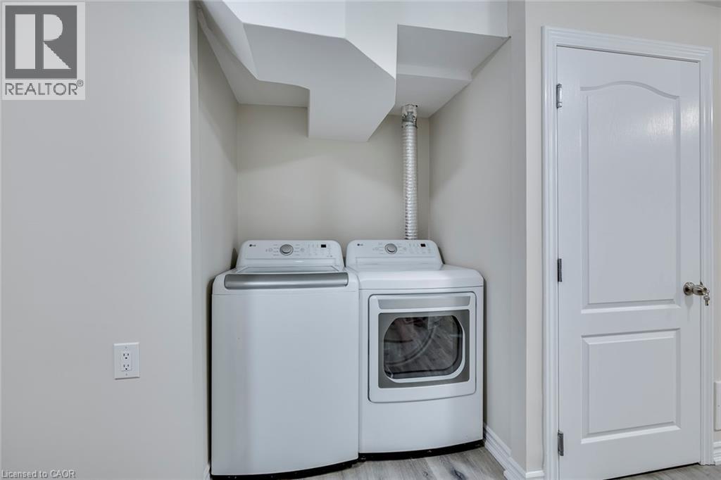 911 Golden Farmer Way, Peel, Ontario  L5W 1A8 - Photo 43 - 40856538