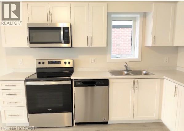 160 ROCHEFORT Street Unit# B1