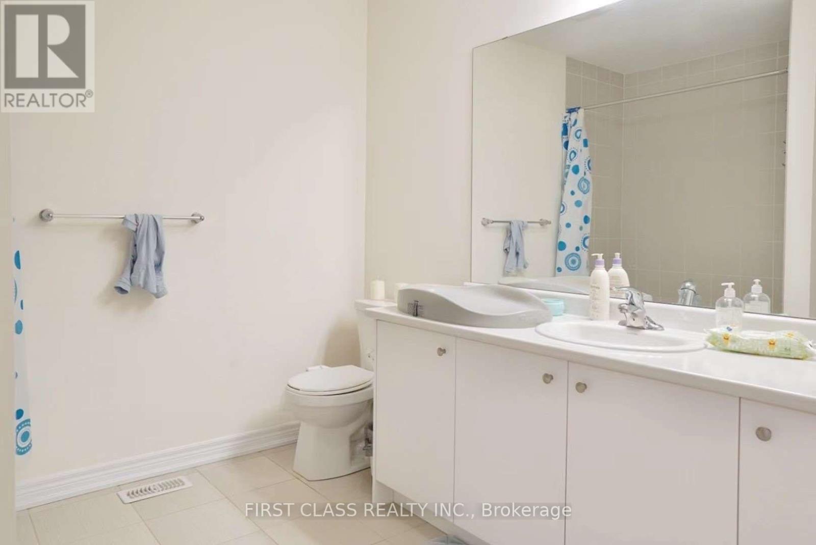 11 Twinflower Lane, Richmond Hill, Ontario  L4E 1E7 - Photo 13 - N13686788