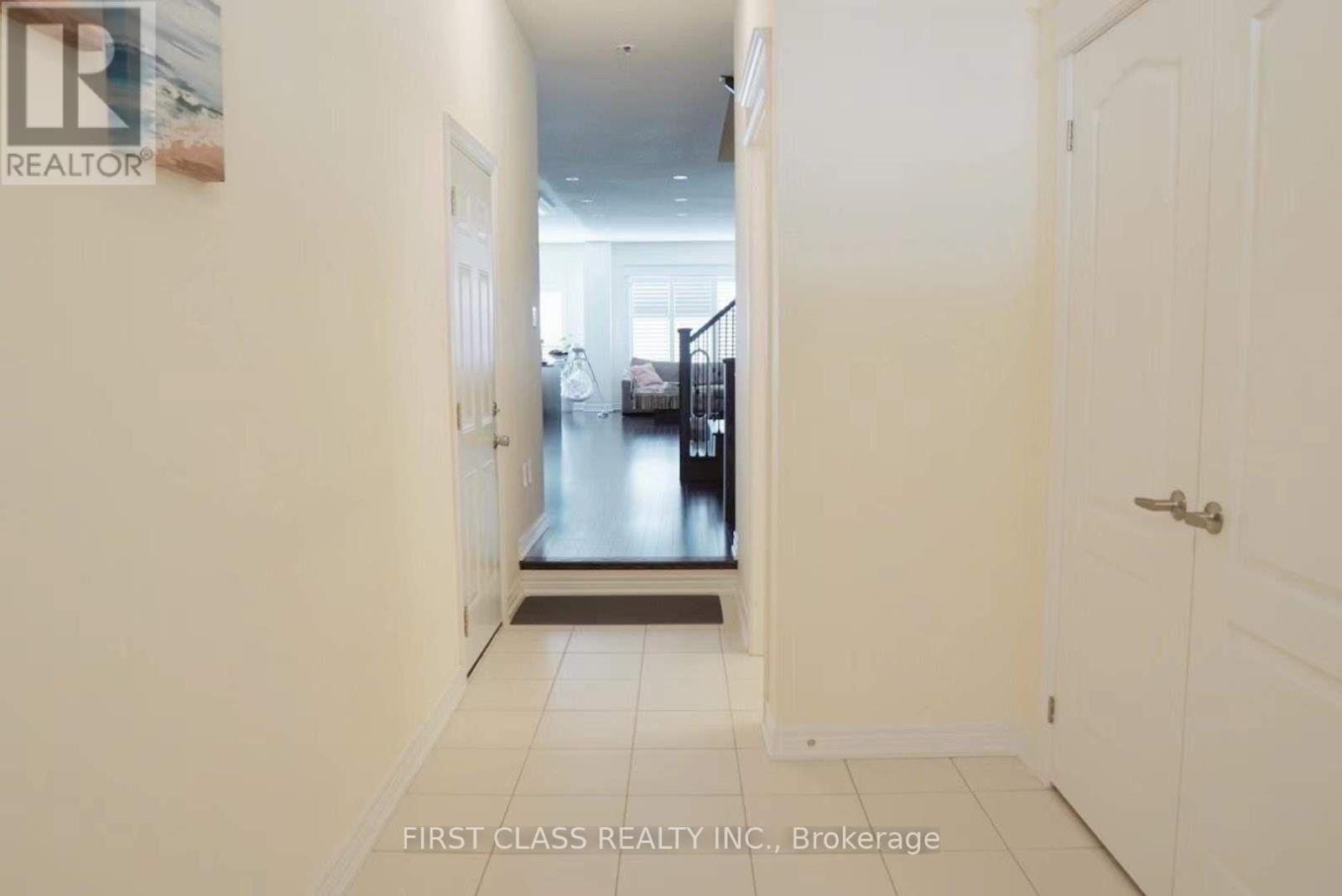11 Twinflower Lane, Richmond Hill, Ontario  L4E 1E7 - Photo 2 - N13686788