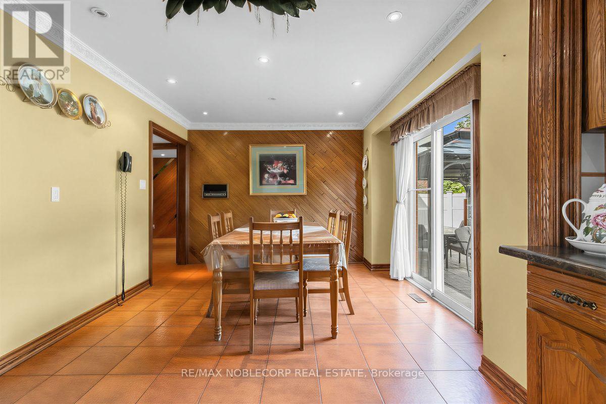256 Airdrie Drive, Vaughan, Ontario  L4L 1C6 - Photo 15 - N13686798