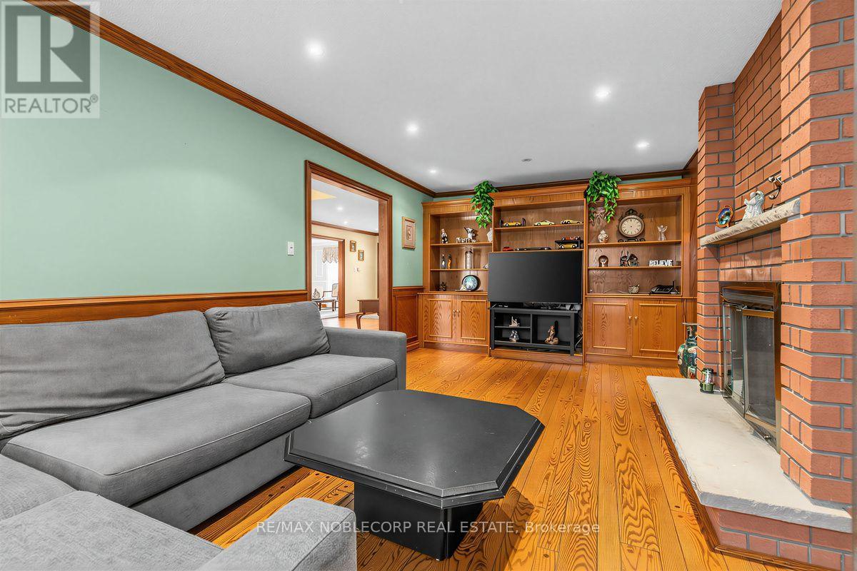256 Airdrie Drive, Vaughan, Ontario  L4L 1C6 - Photo 21 - N13686798