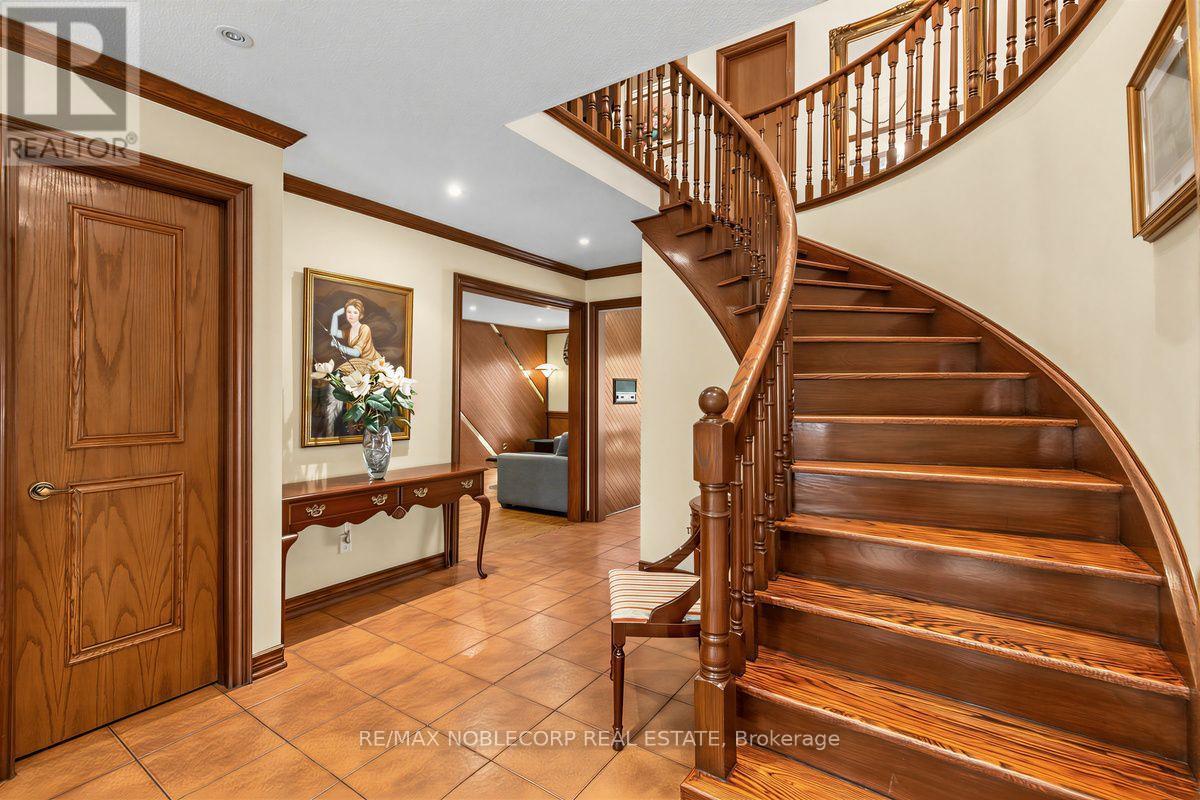 256 Airdrie Drive, Vaughan, Ontario  L4L 1C6 - Photo 24 - N13686798