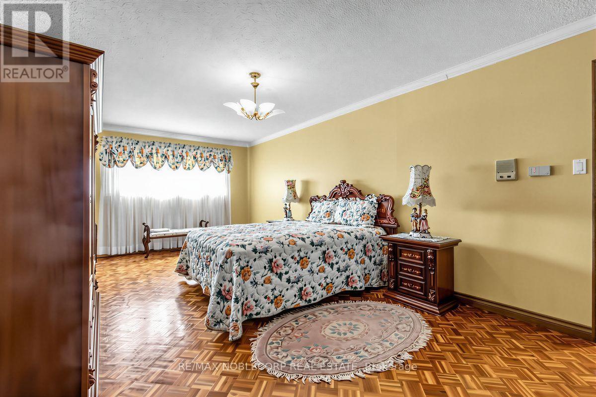 256 Airdrie Drive, Vaughan, Ontario  L4L 1C6 - Photo 25 - N13686798