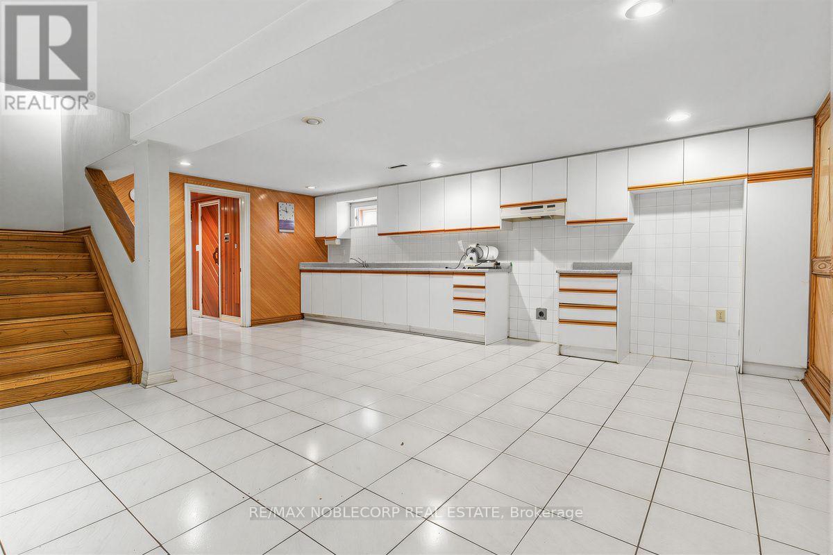 256 Airdrie Drive, Vaughan, Ontario  L4L 1C6 - Photo 41 - N13686798