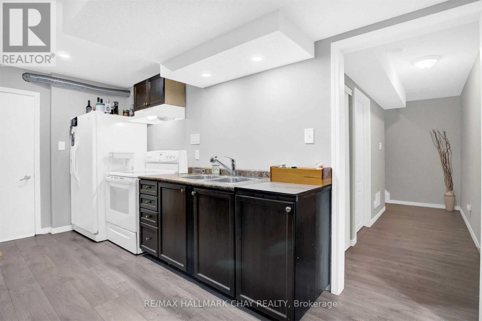 Lower - 2123 Osbond Road, Innisfil, Ontario  L9S 0B1 - Photo 2 - N13686826