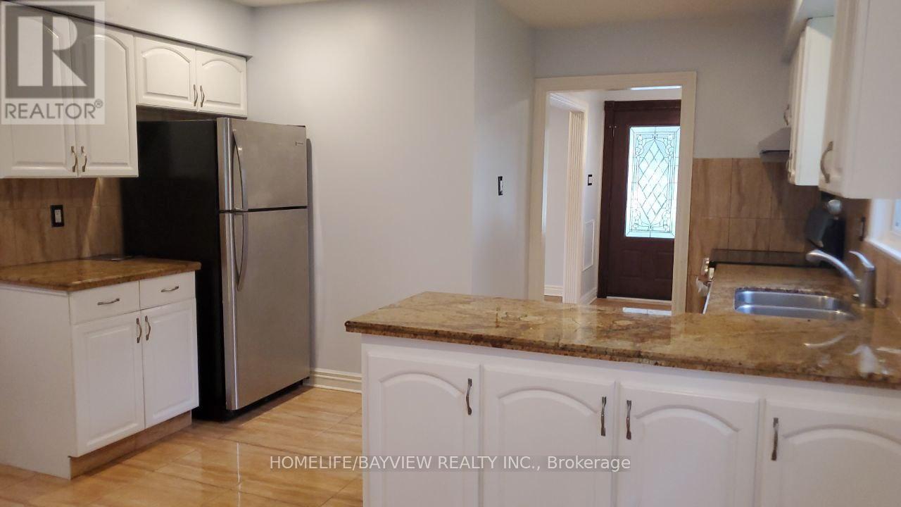 52 Wild Cherry Lane, Markham, Ontario  L3T 3T4 - Photo 12 - N13686878