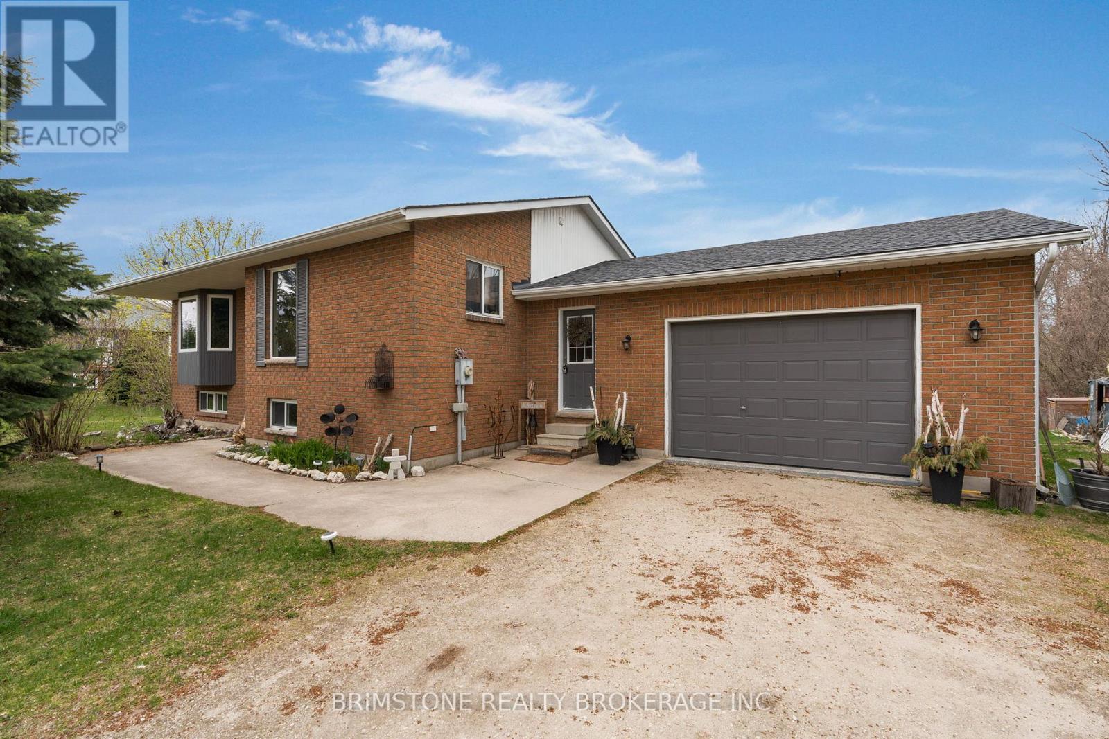 220 Morgan Road, Wasaga Beach, Ontario  L9Z 1N4 - Photo 1 - S13686740