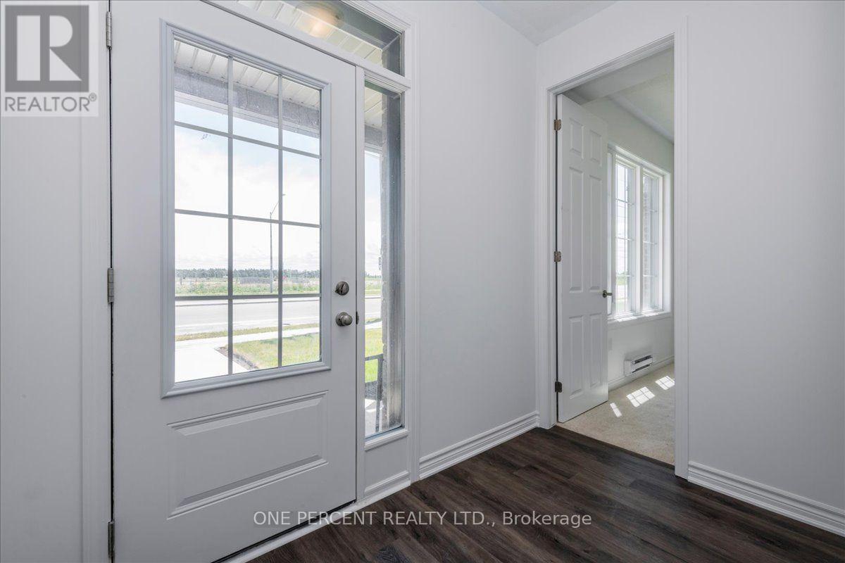 16 Pearen Lane, Barrie, Ontario  L9J 0Z7 - Photo 12 - S13686786