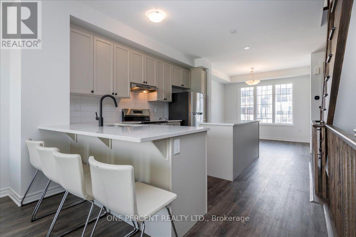 16 Pearen Lane, Barrie, Ontario  L9J 0Z7 - Photo 2 - S13686786