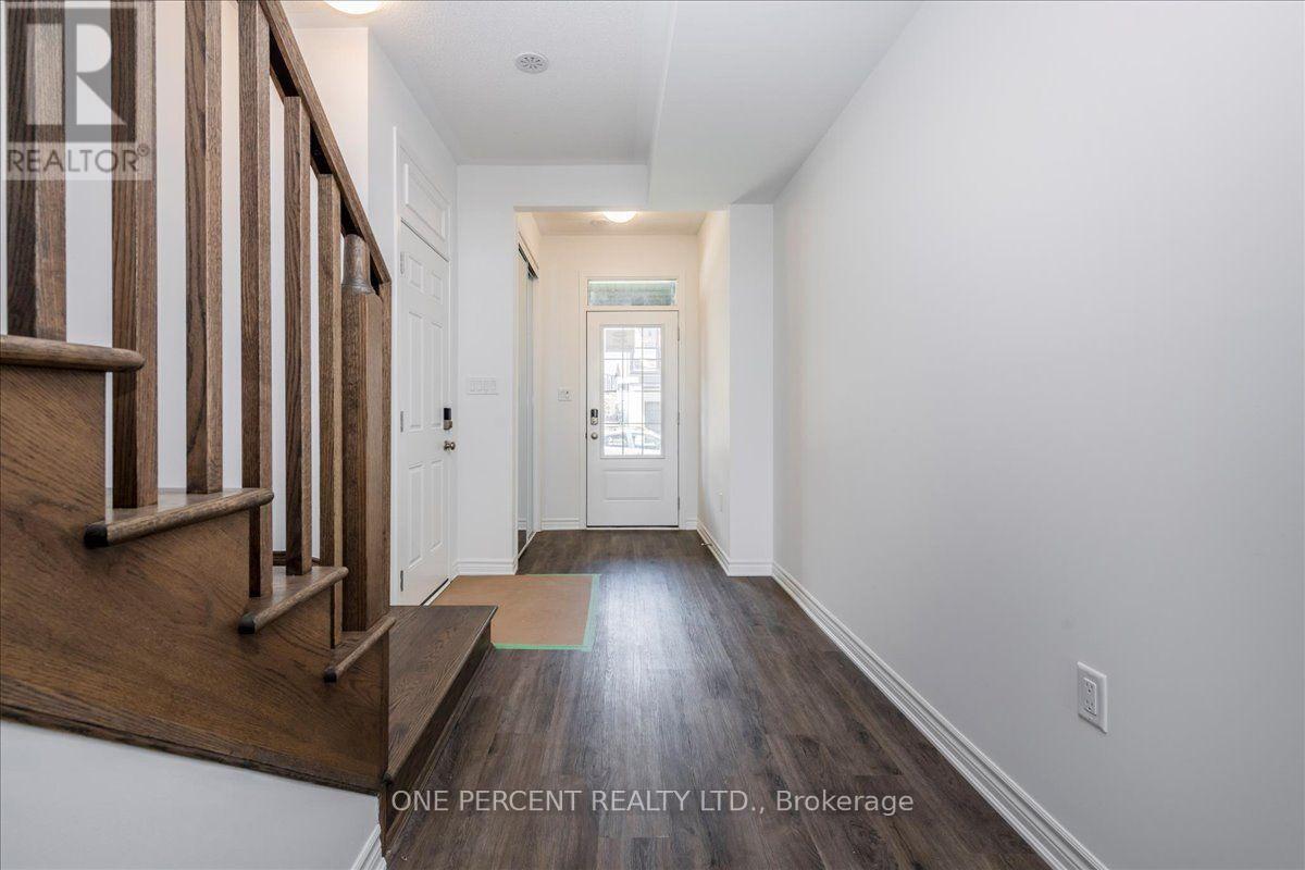 16 Pearen Lane, Barrie, Ontario  L9J 0Z7 - Photo 7 - S13686786