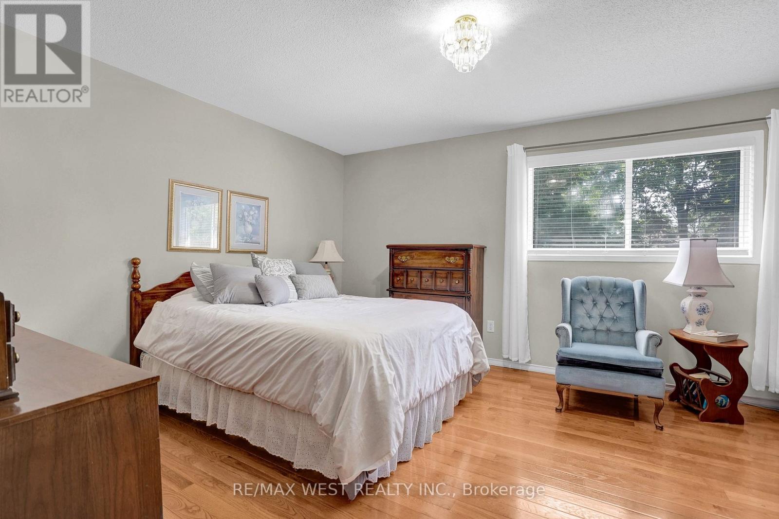11 Bay Court, Wasaga Beach, Ontario  L9Z 1P7 - Photo 6 - S13686948