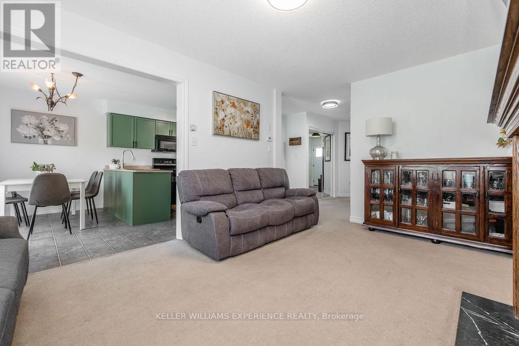 27 Michelle Drive, Barrie (Painswick South), Ontario  L4N 5Y4 - Photo 12 - S13687024