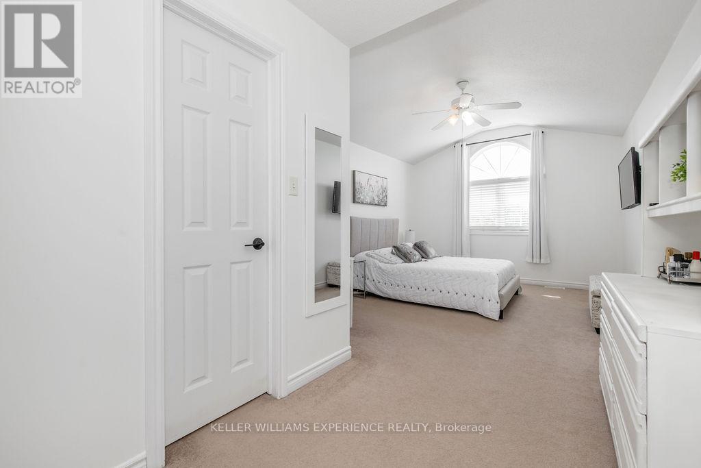 27 Michelle Drive, Barrie (Painswick South), Ontario  L4N 5Y4 - Photo 17 - S13687024