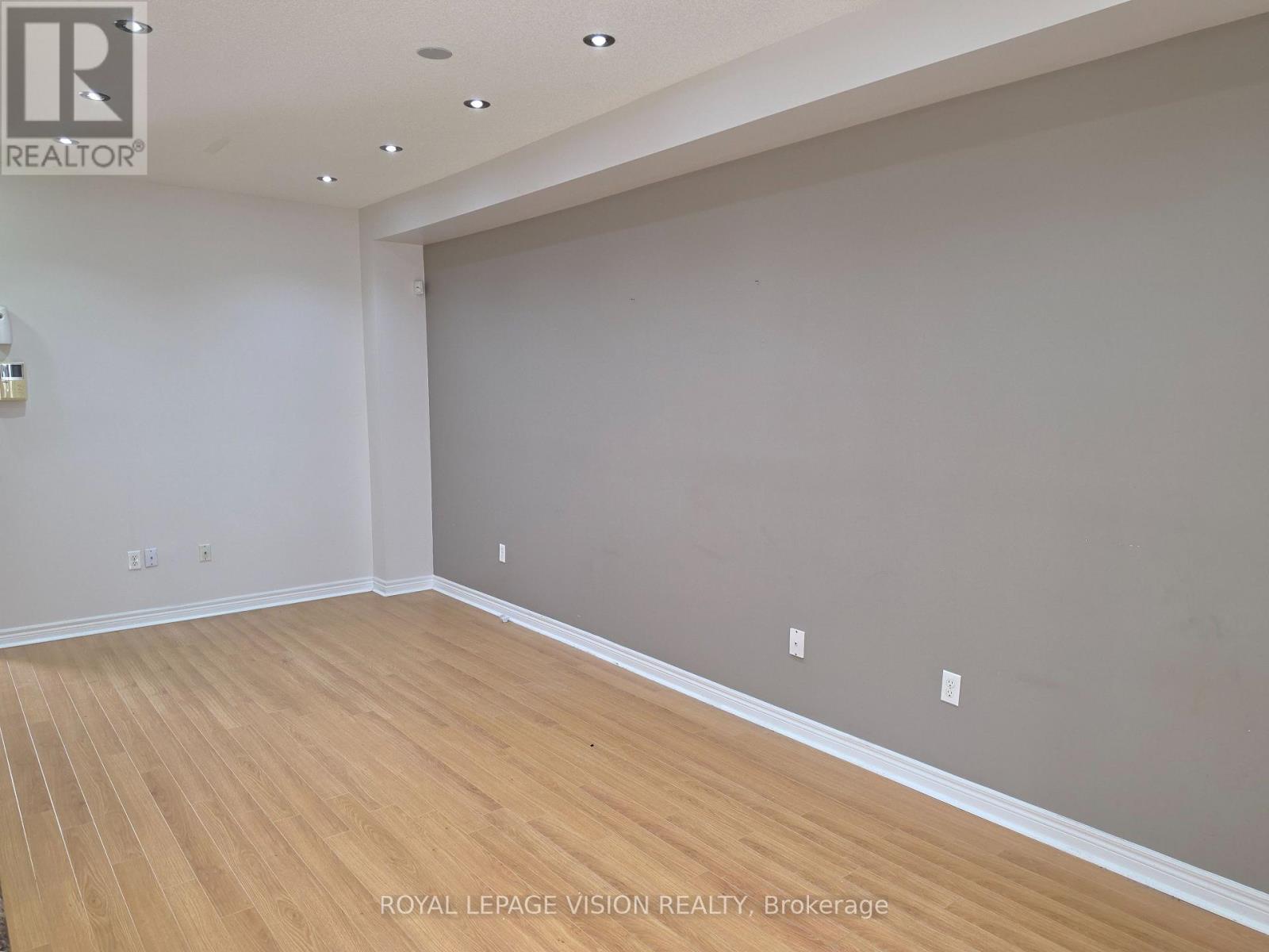 5559 Bonnie Street, Mississauga, Ontario  L5M 0N7 - Photo 6 - W13686444