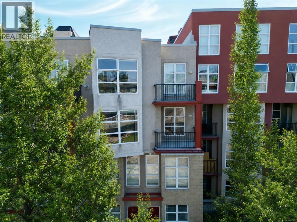 326, 315 24 Avenue SW, Calgary, Alberta  T2S 3E7 - Photo 1 - A2325261