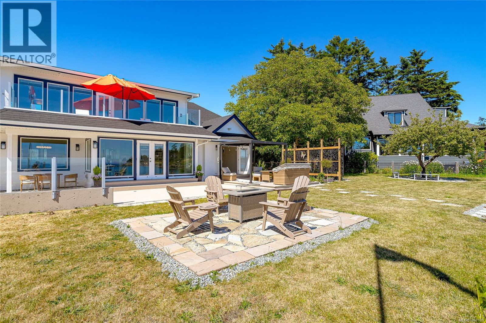 3905b Cadboro Bay Rd, Saanich, British Columbia  V8N 4G3 - Photo 65 - 1047189