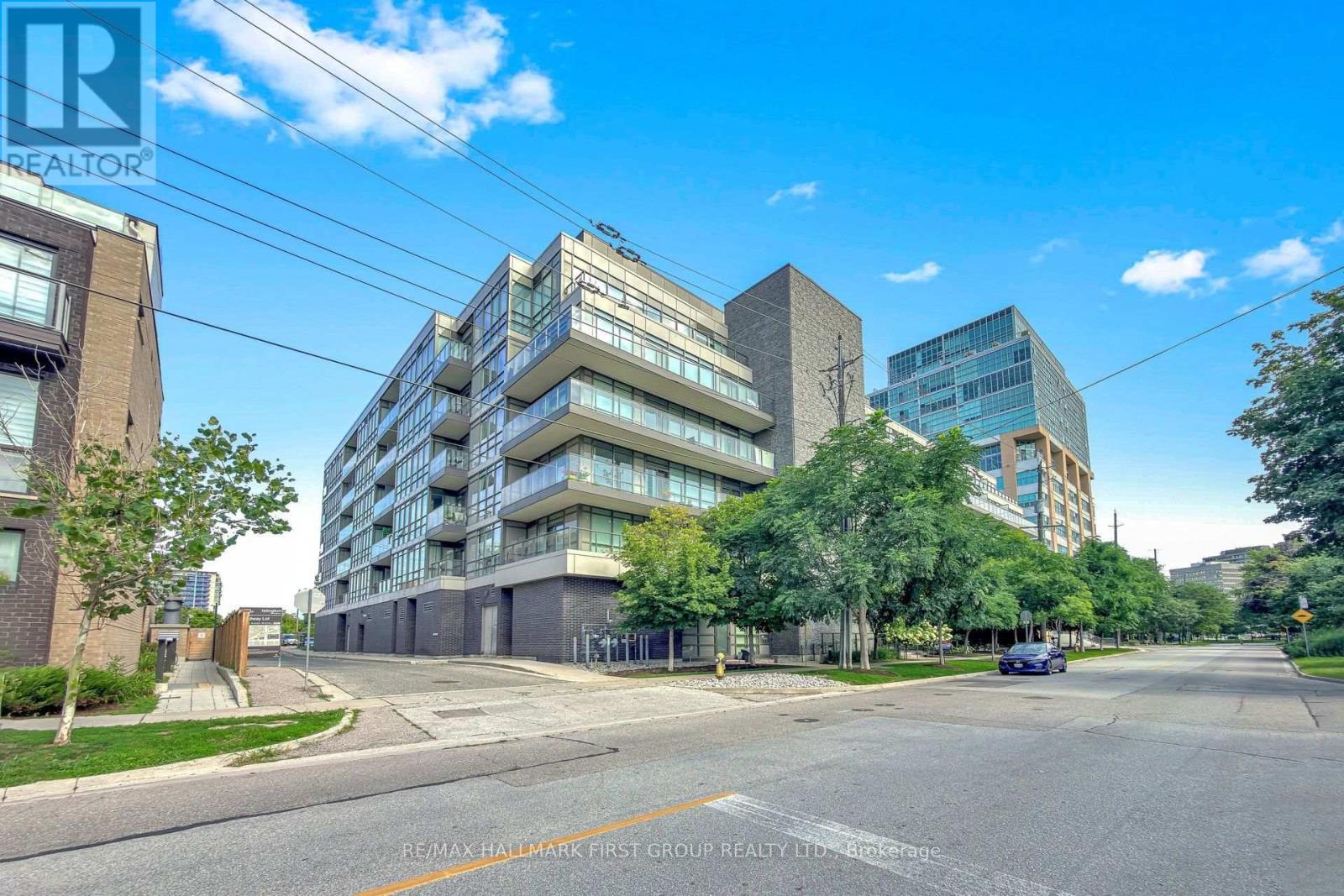 505 - 8 Fieldway Road, Toronto, Ontario  M8Z 3L1 - Photo 1 - W13686842