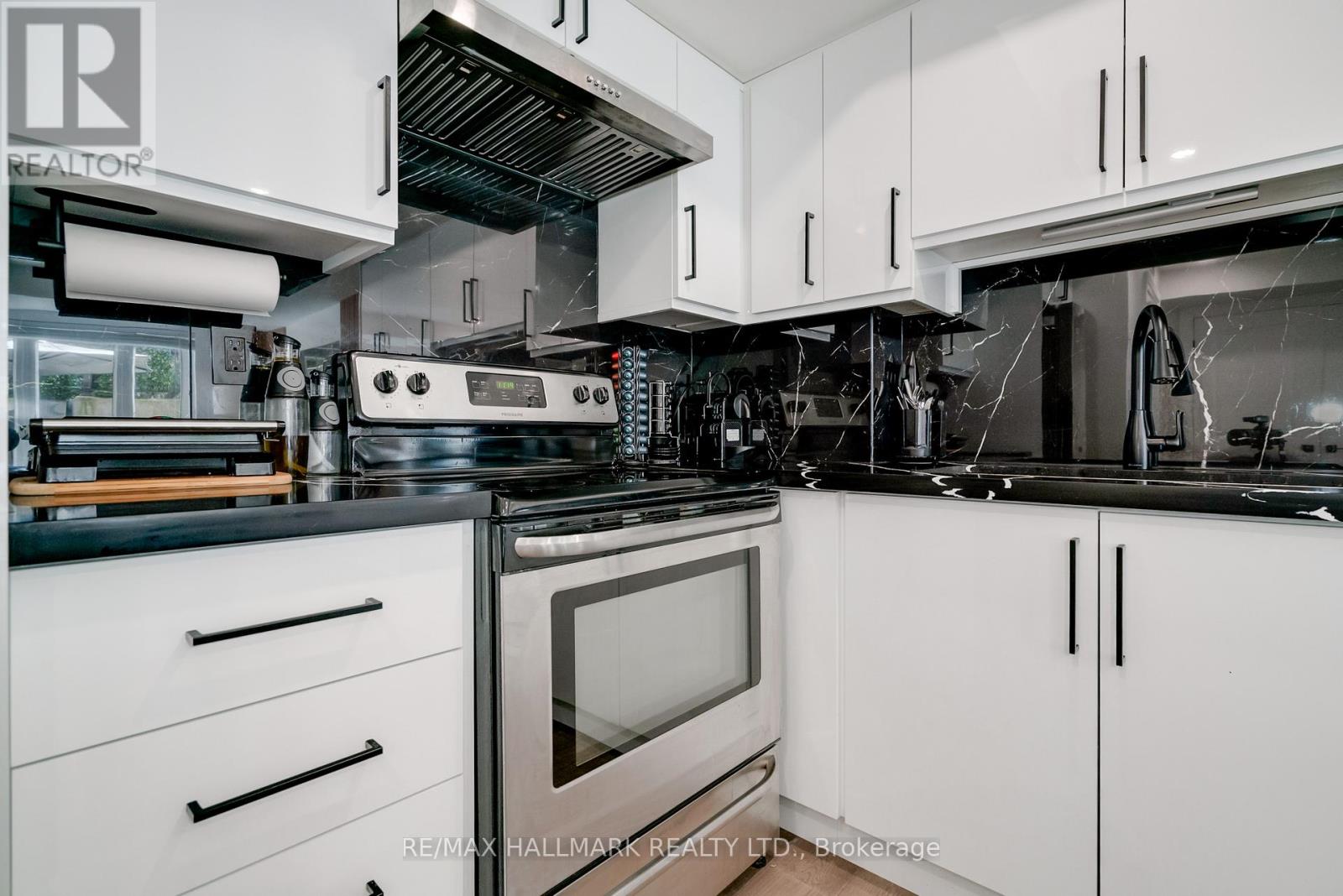 129 - 11 Foundry Avenue, Toronto, Ontario  M6H 0B7 - Photo 7 - W13686868