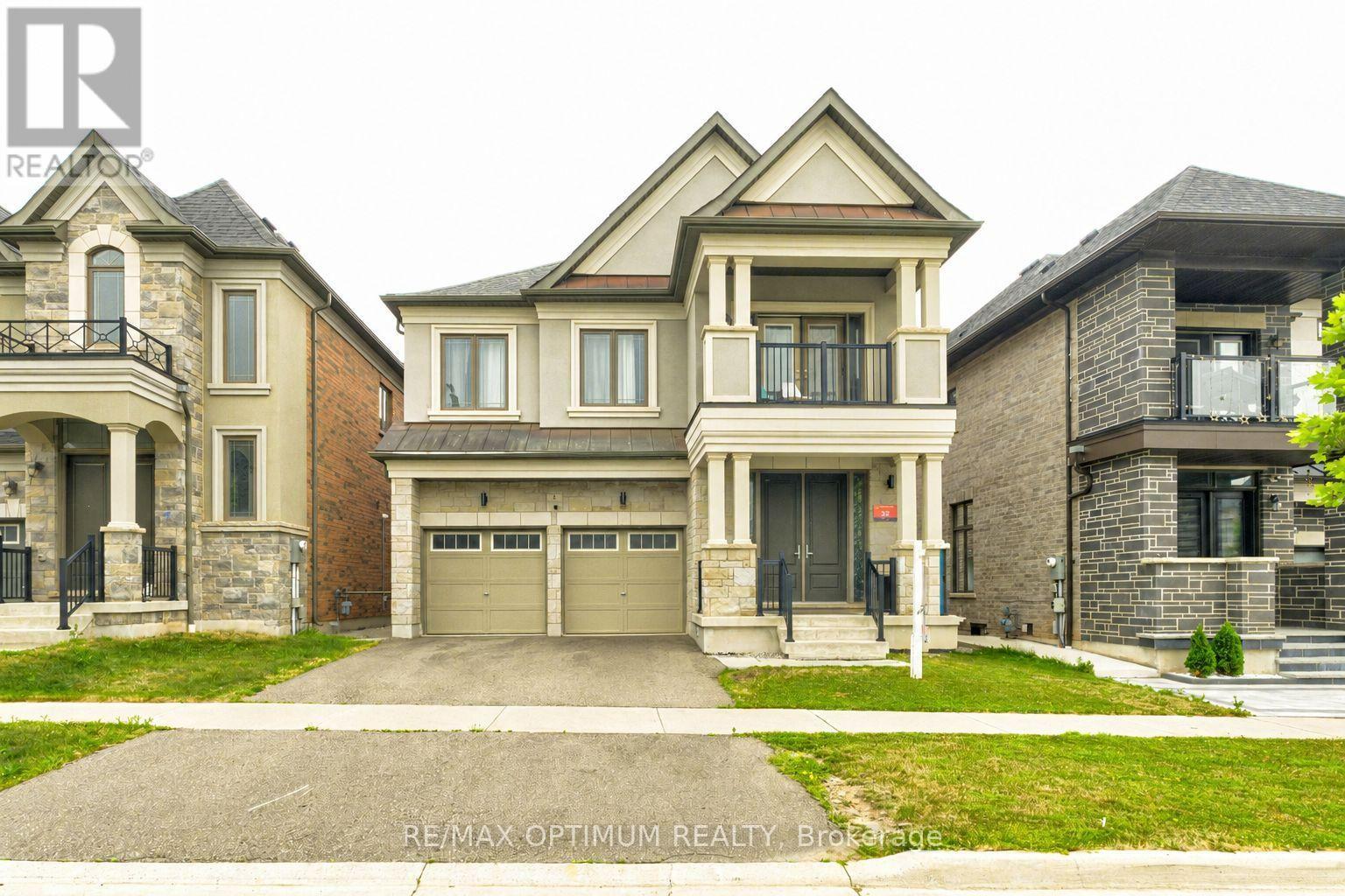 8 Lyle Way, Brampton, Ontario  L6X 5P8 - Photo 1 - W13686876