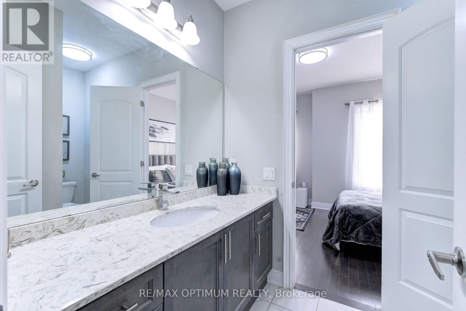 8 Lyle Way, Brampton, Ontario  L6X 5P8 - Photo 25 - W13686876