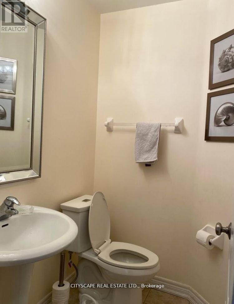 Main - 30 Sea Lion Road, Brampton, Ontario  L6V 4P8 - Photo 11 - W13686972