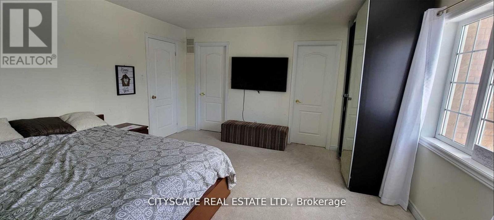 Main - 30 Sea Lion Road, Brampton, Ontario  L6V 4P8 - Photo 8 - W13686972
