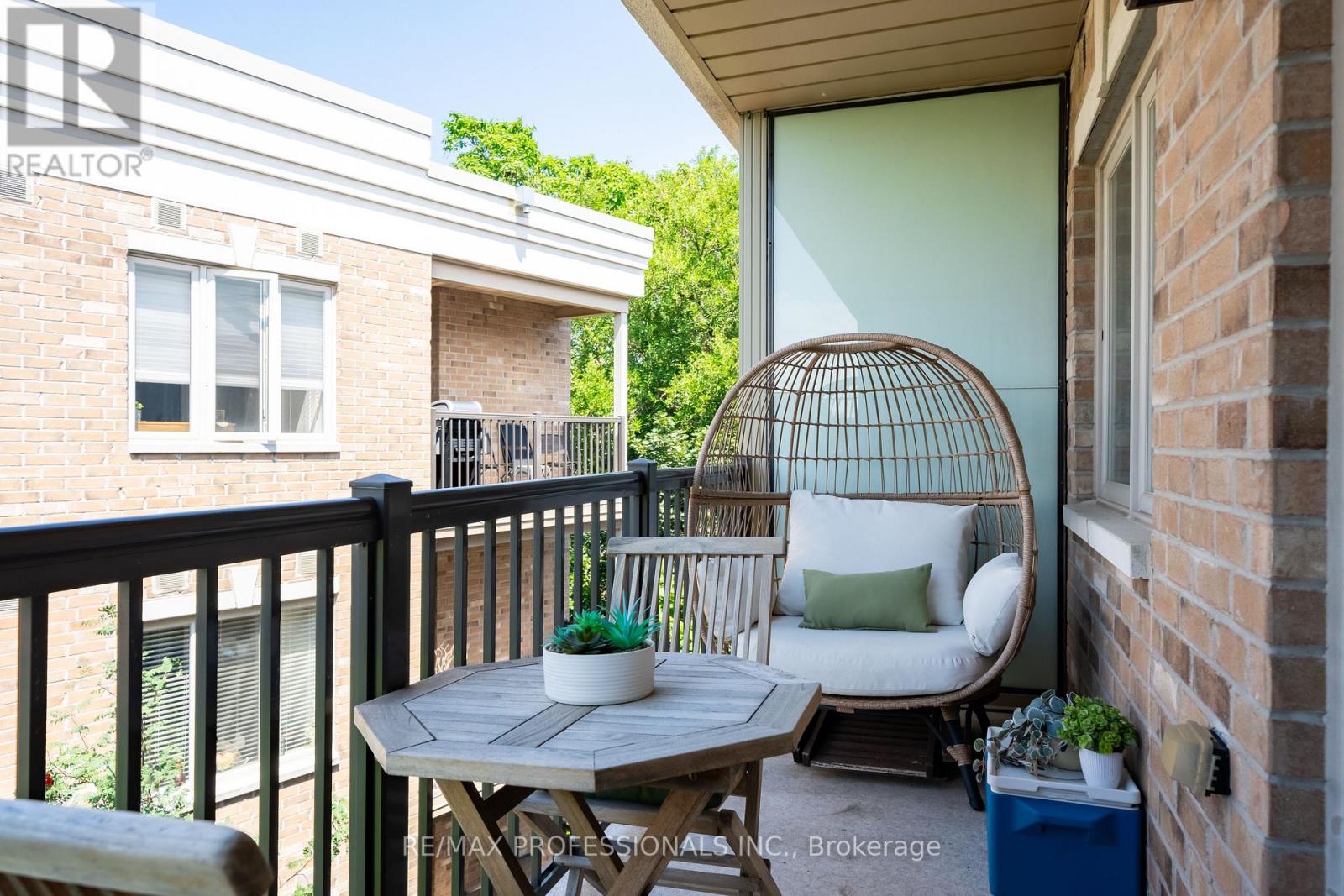 405 - 73 Washington Avenue, Oakville, Ontario  L6K 1W5 - Photo 9 - W13687006