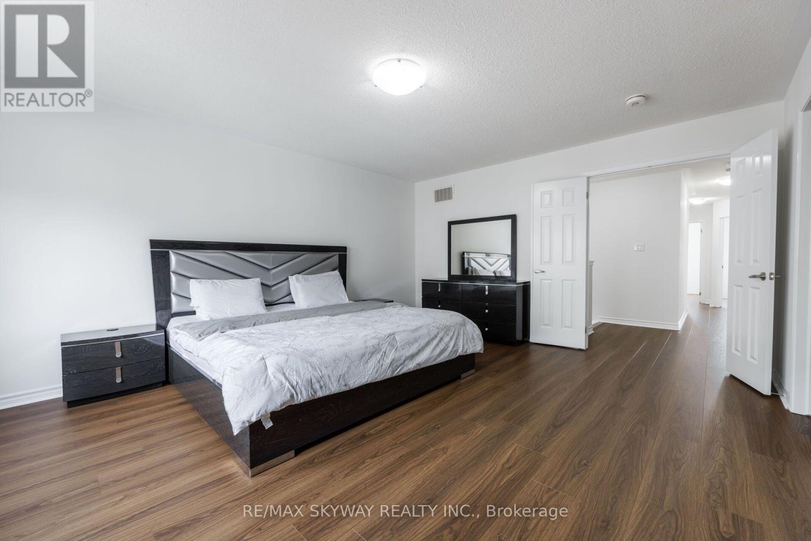 92 Stedford Crescent, Brampton, Ontario  L7A 4P7 - Photo 19 - W13687050