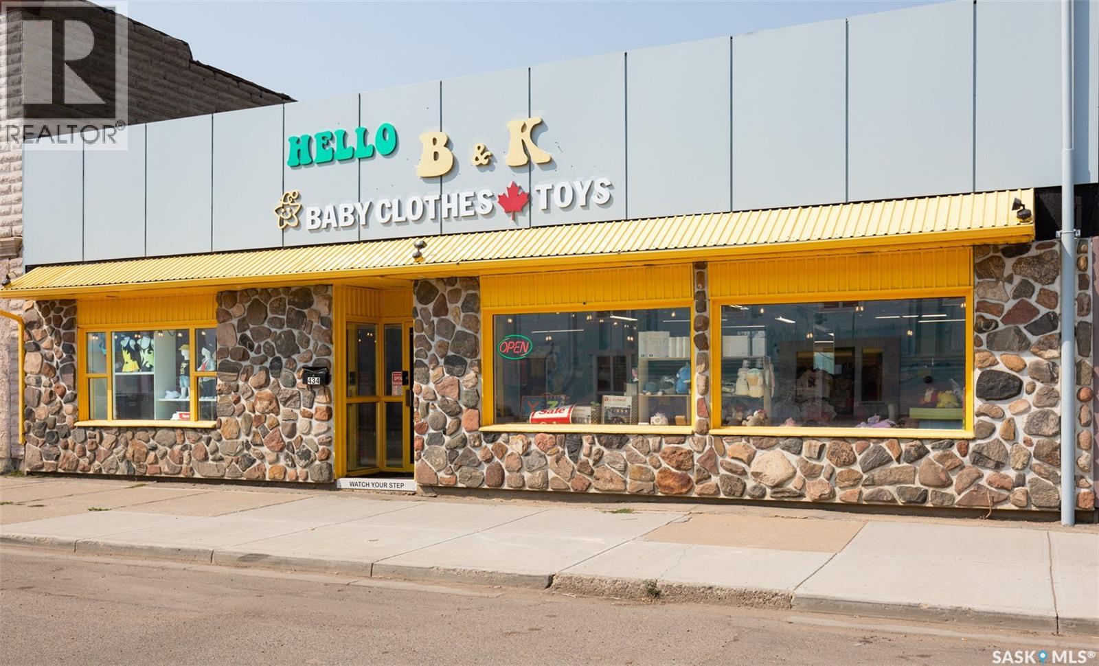 434 Athabasca Street E, Moose Jaw, Saskatchewan  S6H 0L8 - Photo 1 - SK045906