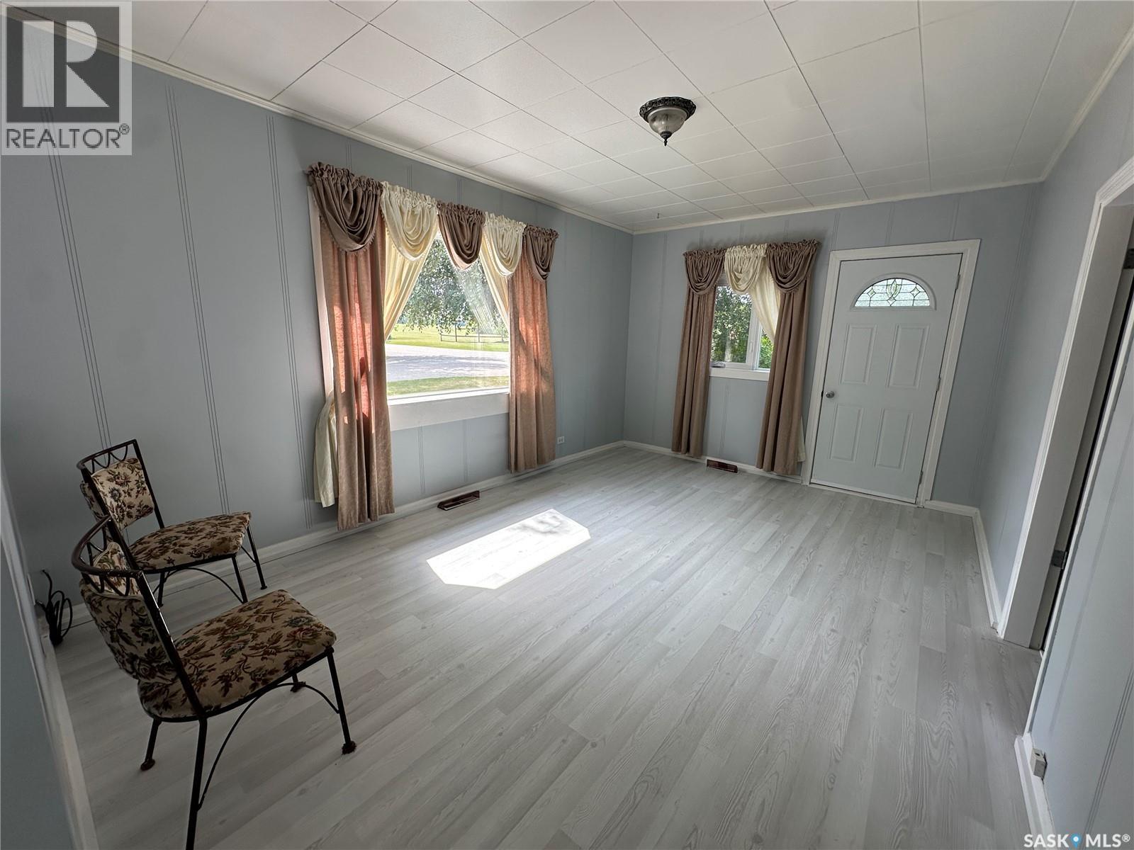 302 Morken Street, Sturgis, Saskatchewan  S0A 4A0 - Photo 9 - SK045880