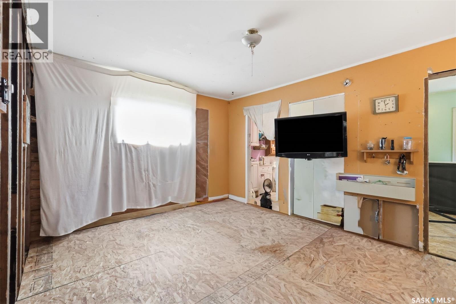450 Y Avenue S, Saskatoon, Saskatchewan  S7M 3J9 - Photo 4 - SK045860
