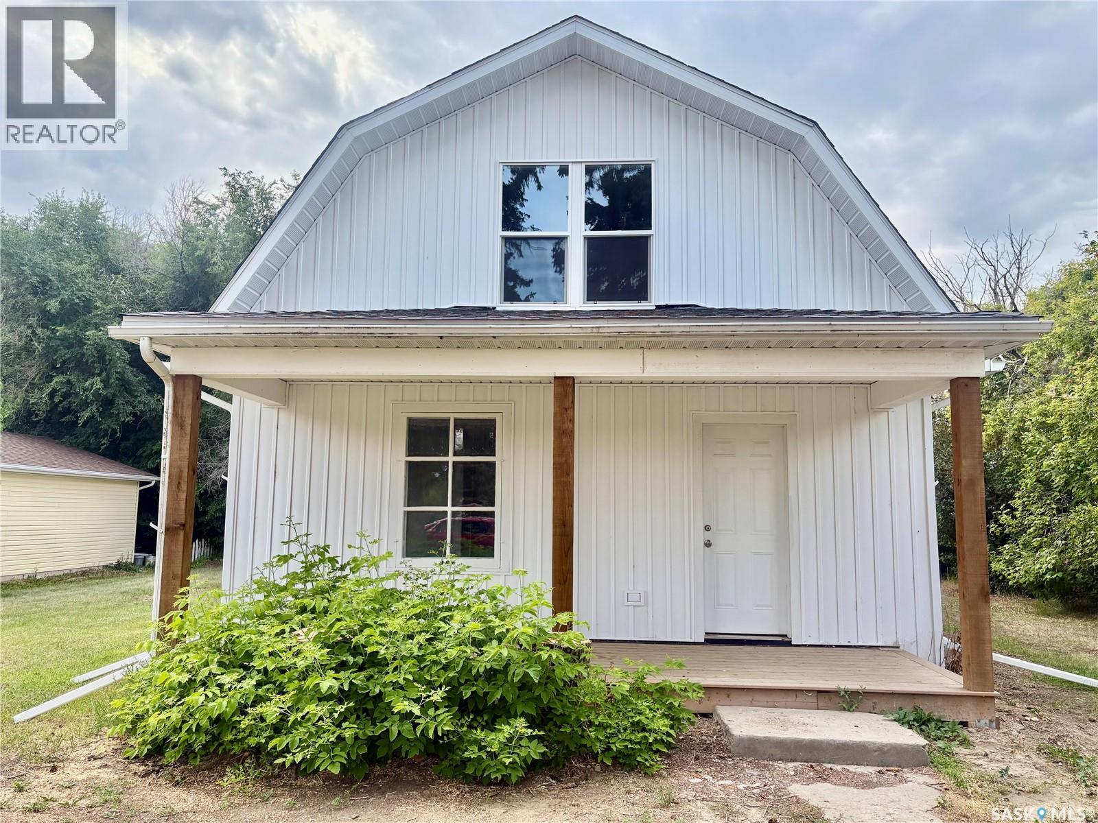 214 Thomson Street, Outlook, Saskatchewan  S0L 2N0 - Photo 1 - SK045778
