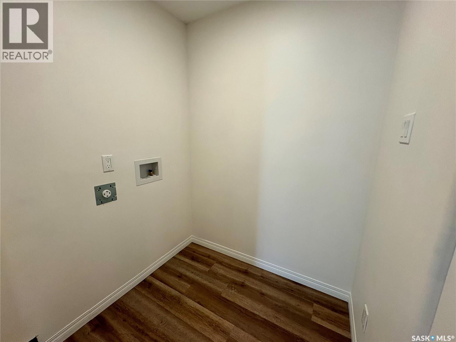 214 Thomson Street, Outlook, Saskatchewan  S0L 2N0 - Photo 10 - SK045778