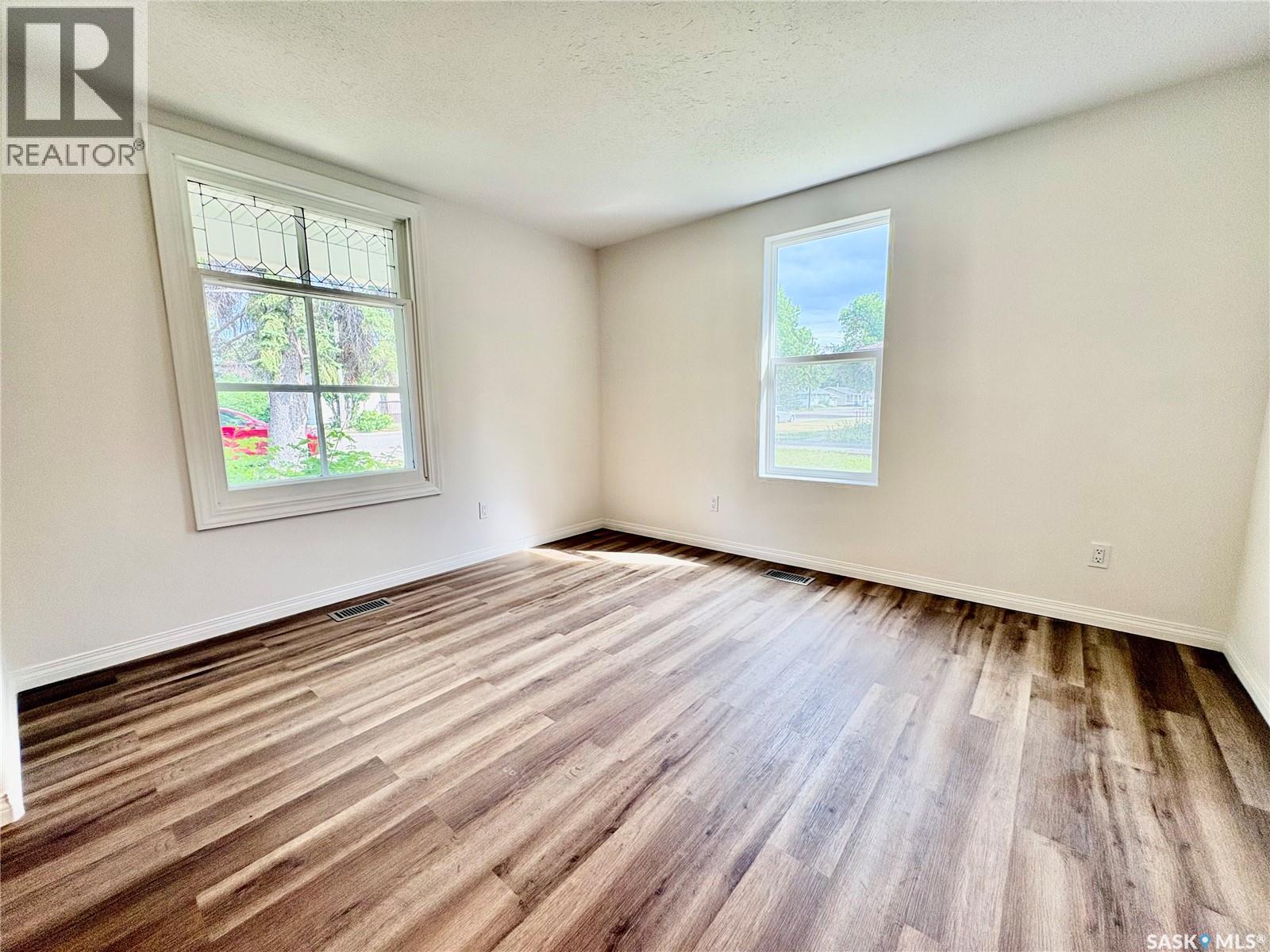 214 Thomson Street, Outlook, Saskatchewan  S0L 2N0 - Photo 13 - SK045778