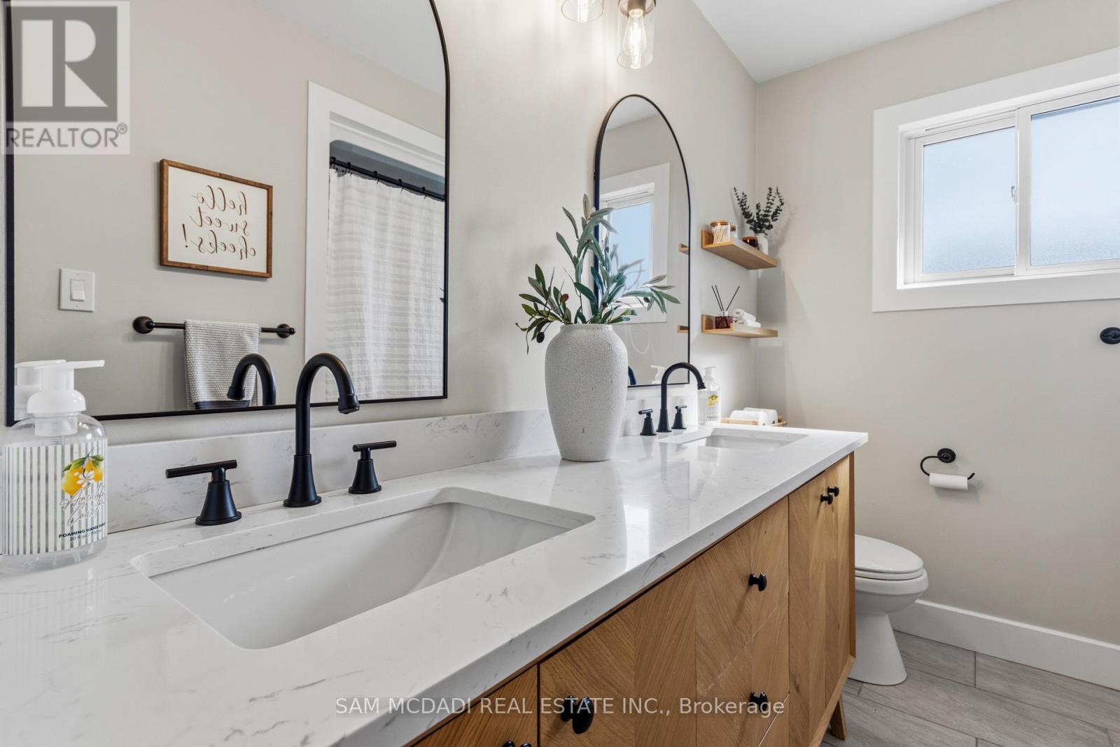 32 Milverton Close, Hamilton, Ontario  L8B 0A9 - Photo 18 - X13686750