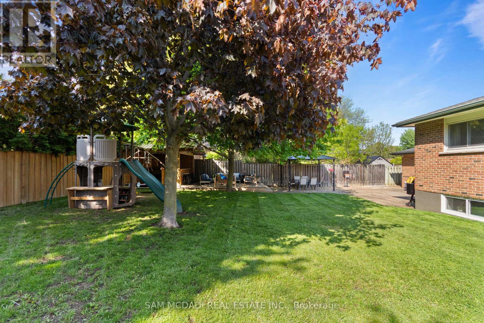 32 Milverton Close, Hamilton, Ontario  L8B 0A9 - Photo 36 - X13686750
