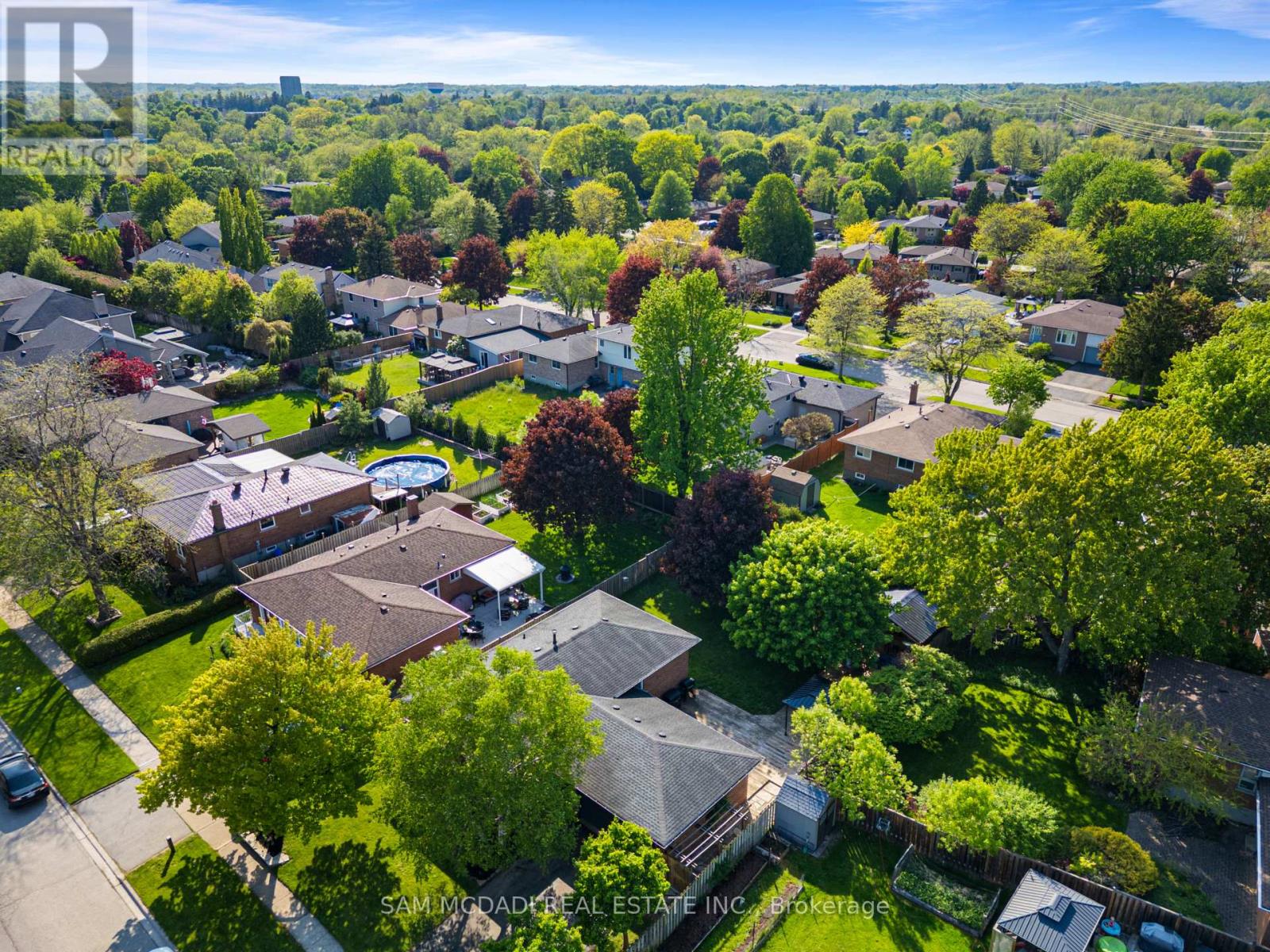 32 Milverton Close, Hamilton, Ontario  L8B 0A9 - Photo 49 - X13686750