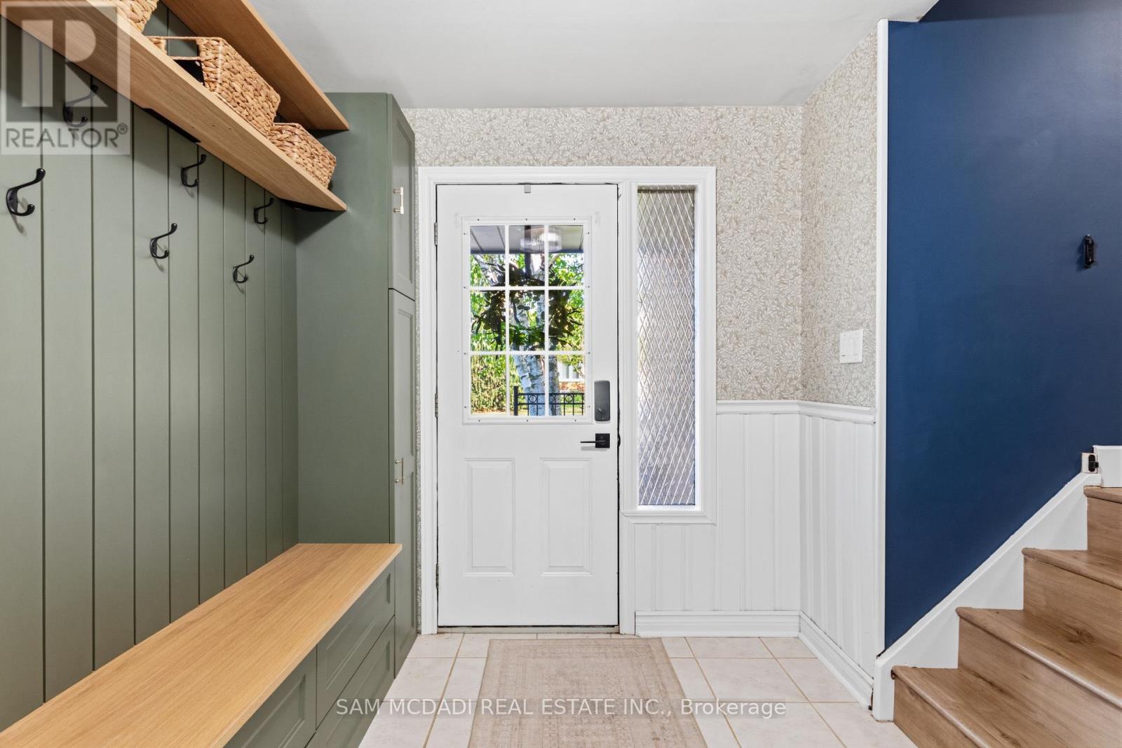 32 Milverton Close, Hamilton, Ontario  L8B 0A9 - Photo 5 - X13686750