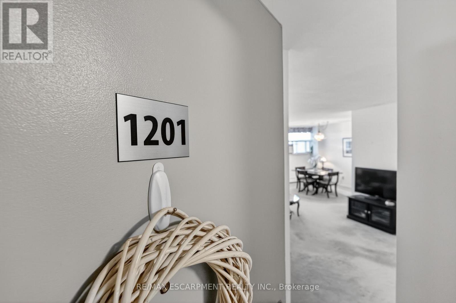 1201 - 215 Glenridge Avenue, St. Catharines, Ontario  L2T 3J7 - Photo 4 - X13686796