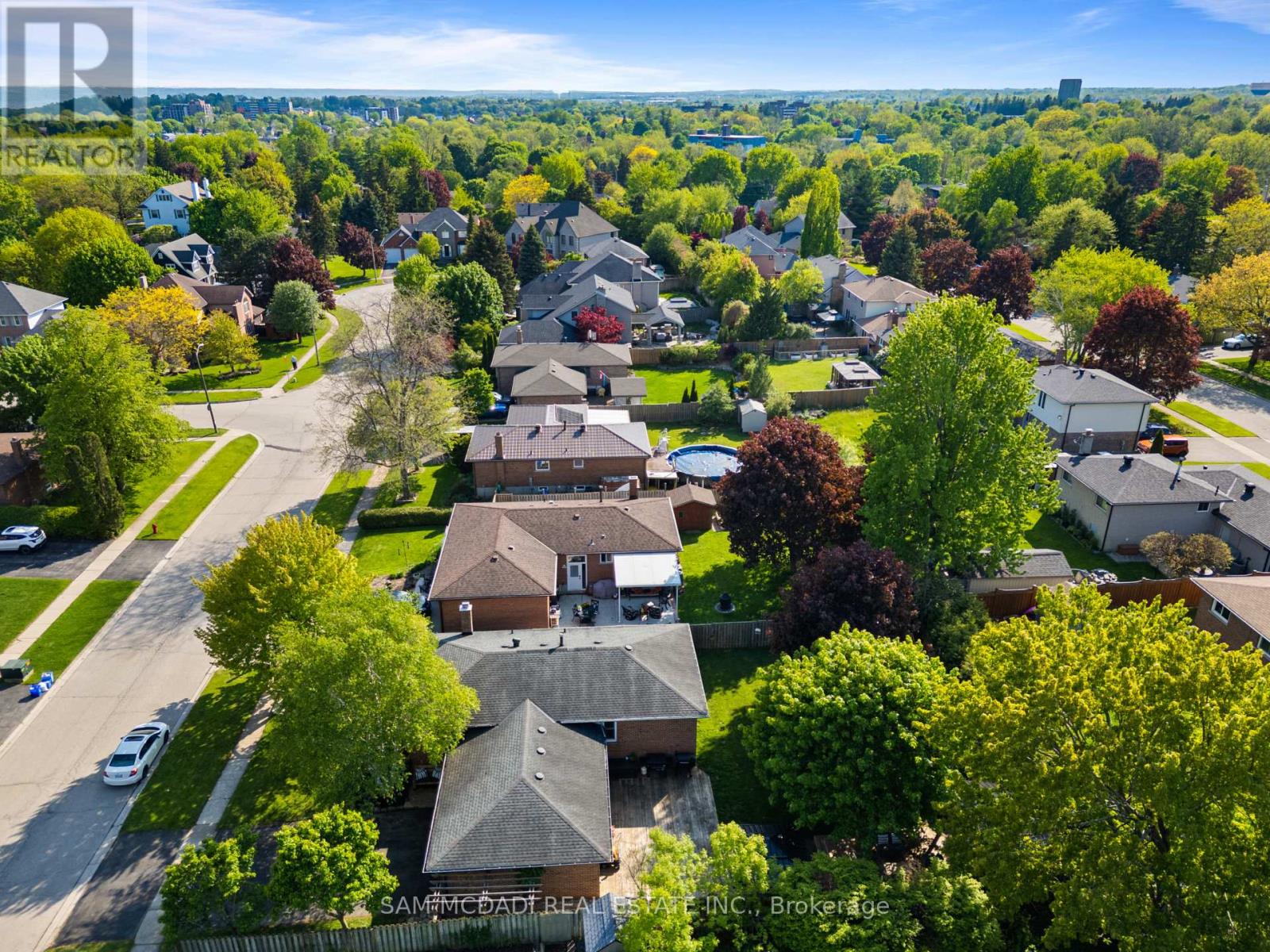 32 Milverton Close, Hamilton, Ontario  L8B 0A9 - Photo 50 - X13686832