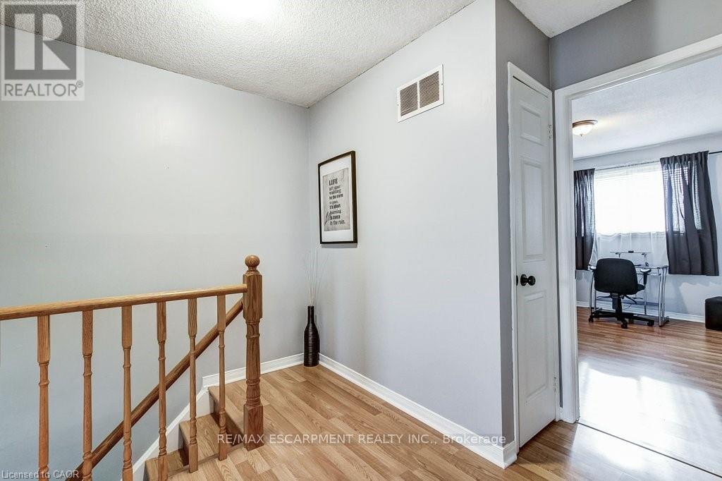 22 - 391 Stone Church Road E, Hamilton, Ontario  L9B 2H2 - Photo 23 - X13686892