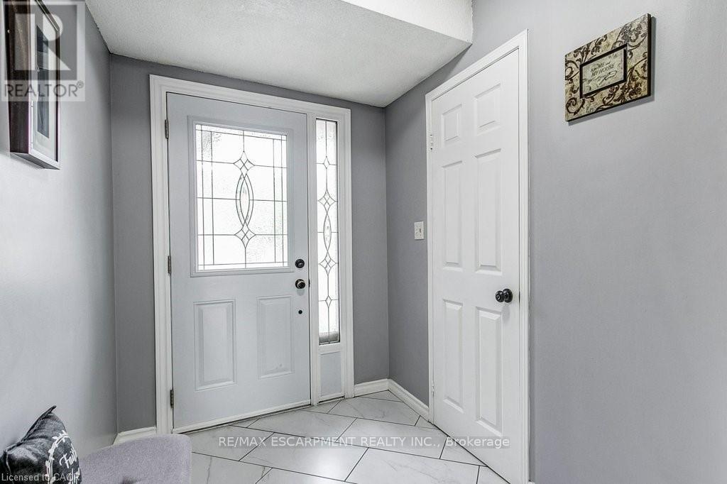22 - 391 Stone Church Road E, Hamilton, Ontario  L9B 2H2 - Photo 4 - X13686892