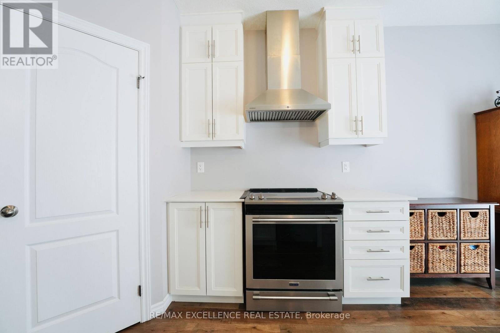2443 Bennett Cross, London South, Ontario  N6M 0G6 - Photo 12 - X13687000