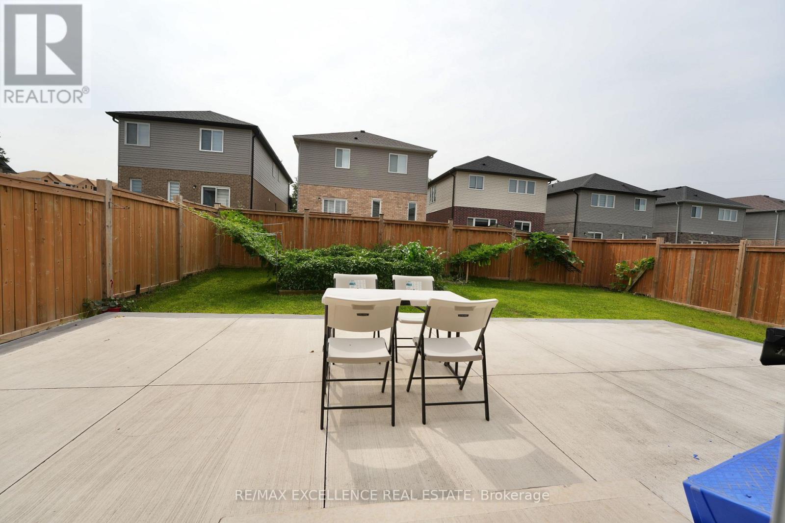 2443 Bennett Cross, London South, Ontario  N6M 0G6 - Photo 35 - X13687000