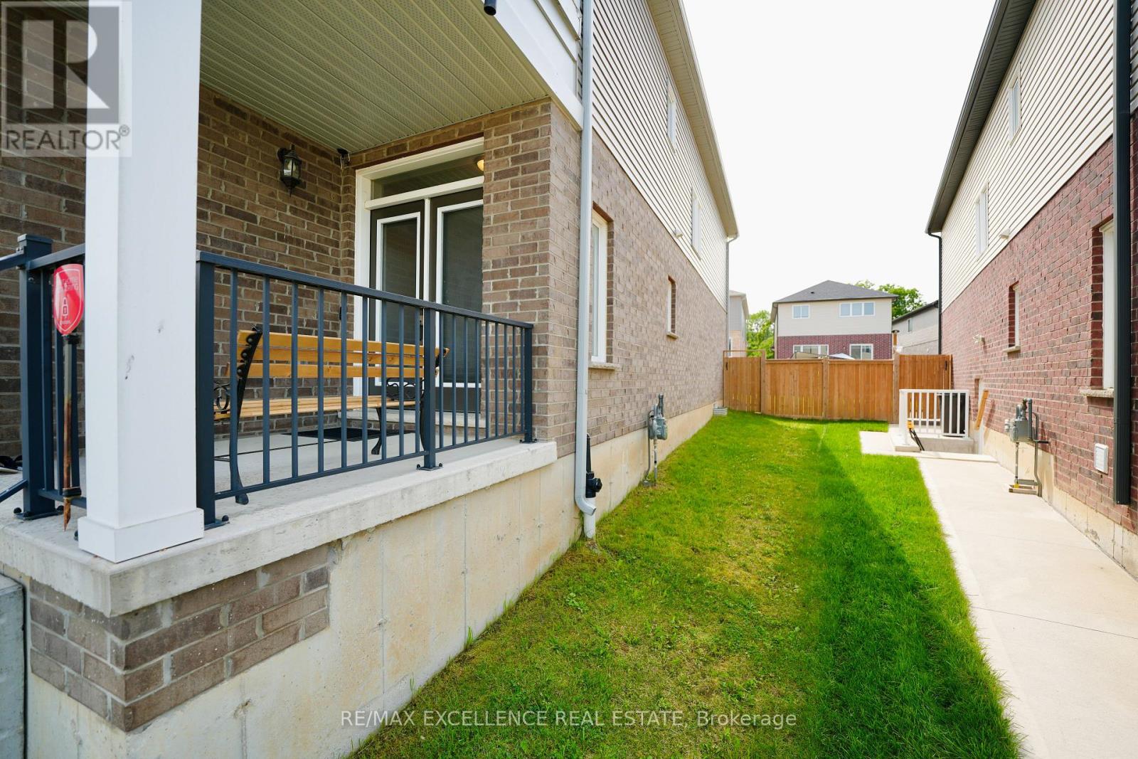 2443 Bennett Cross, London South, Ontario  N6M 0G6 - Photo 37 - X13687000
