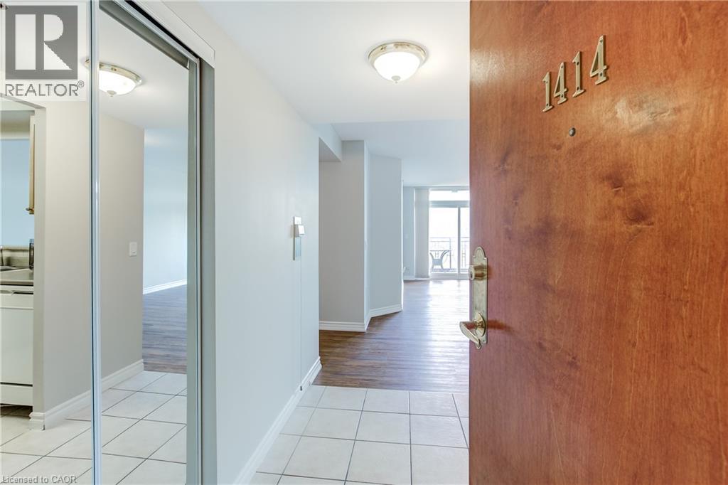 100 Burloak Drive Unit# 1414, Burlington, Ontario  L7L 6P6 - Photo 2 - 40853847